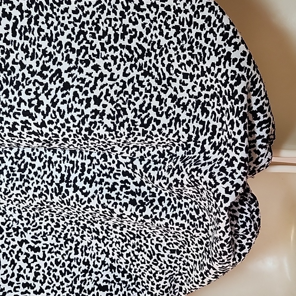 Athleta One Piece Swimsuit Medium M Black White Seychelles Jacquard Vneck - Picture 11 of 16